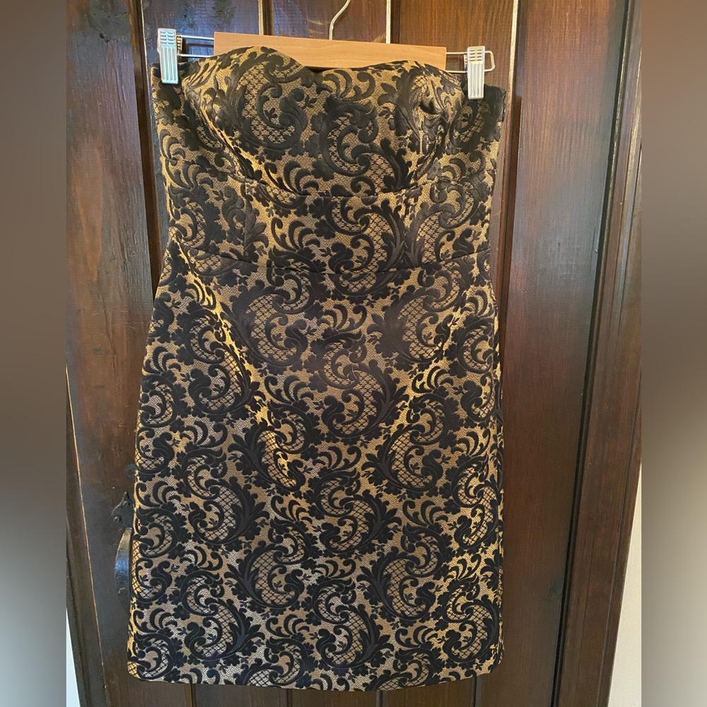 Ann Taylor LOFT women’s cocktail dress black and gold size 4 petite